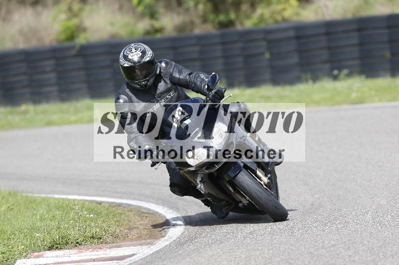 /53 16.09.2025 Track Day Domi Aegerter ADR/Gruppe gruen/44